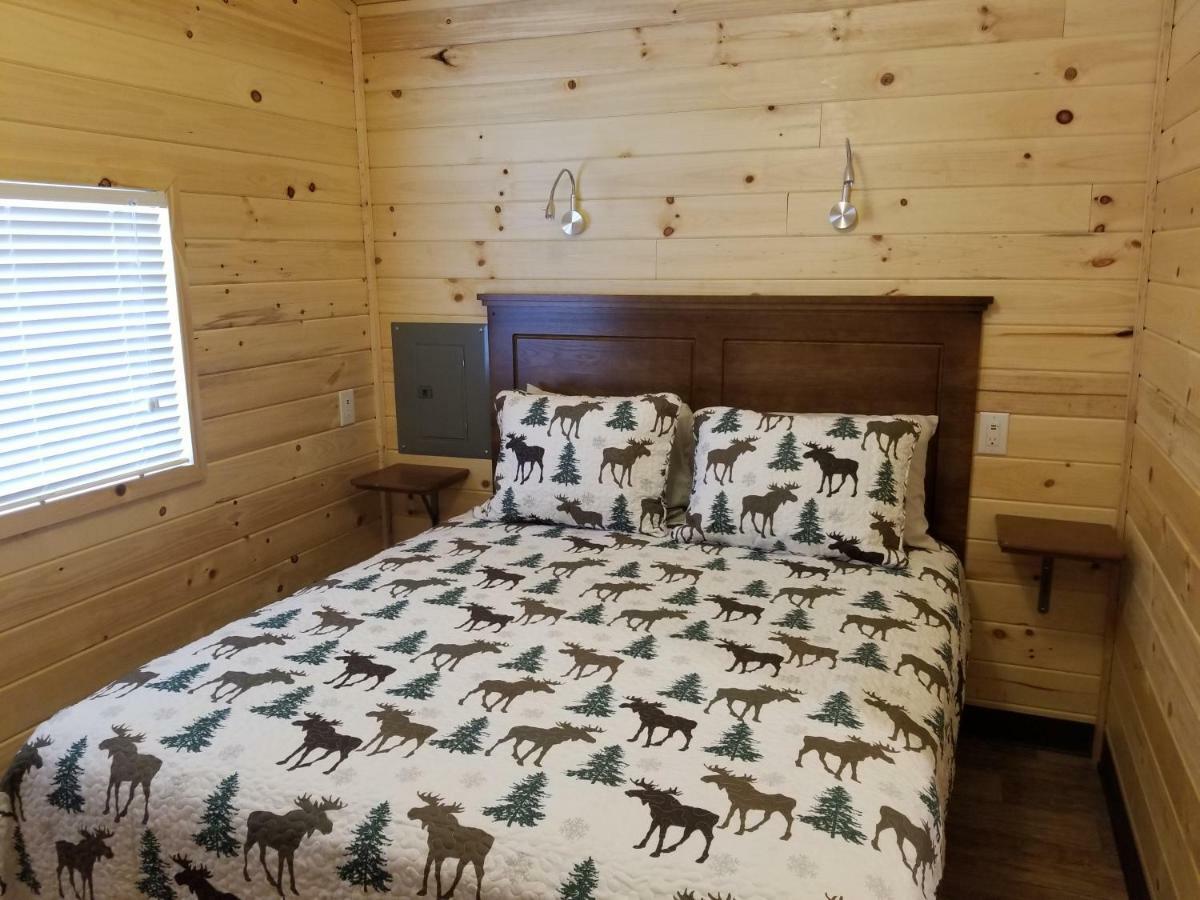 ホテル Castle Gate Rv Park Helper エクステリア 写真